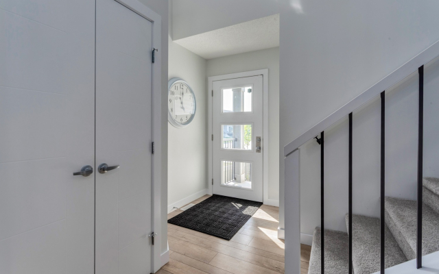 RS-1406E Apparition 26’ SH